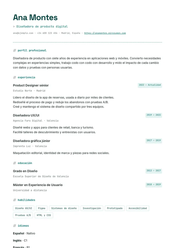 Plantilla de currículum Técnico: detalles monoespaciados